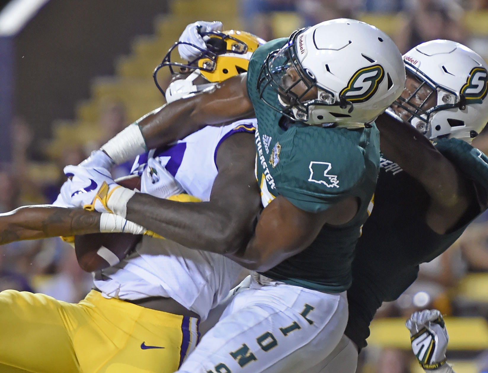 lsuslufootball1664.090918 bf